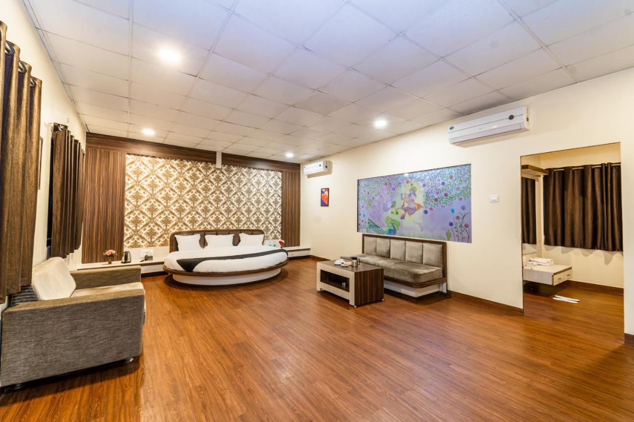 Narmada Hills Resort Omkareshwar Екстериор снимка