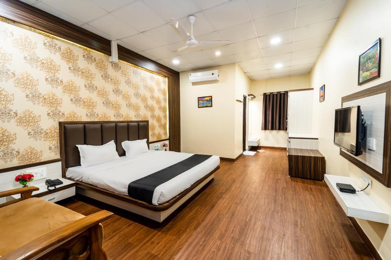 Narmada Hills Resort Omkareshwar Екстериор снимка