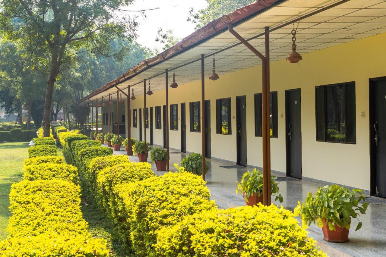 Narmada Hills Resort Omkareshwar Екстериор снимка