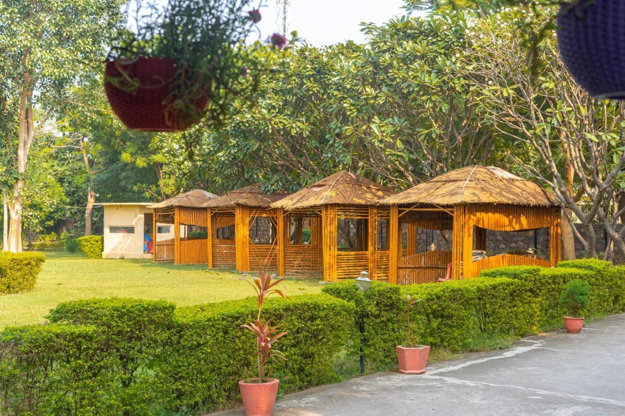Narmada Hills Resort Omkareshwar Екстериор снимка
