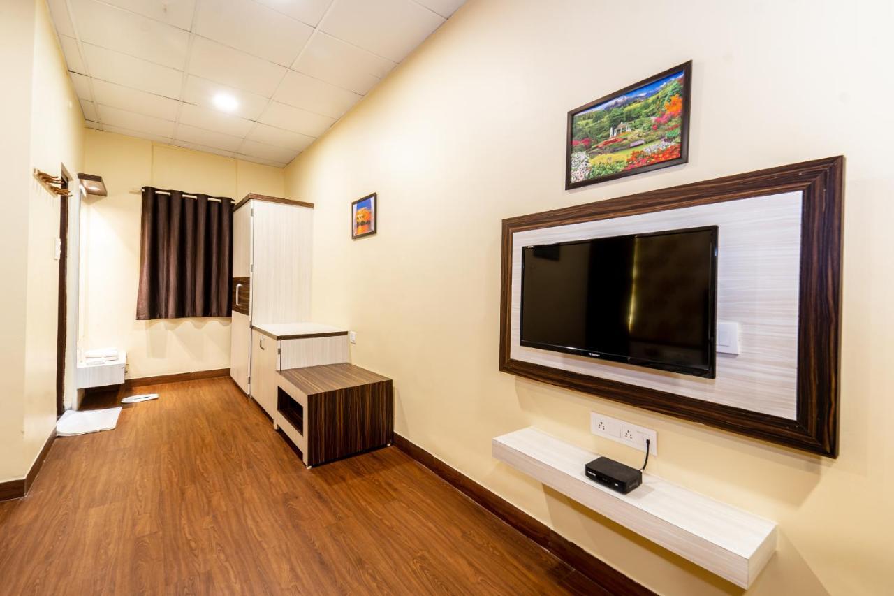 Narmada Hills Resort Godarpura Екстериор снимка