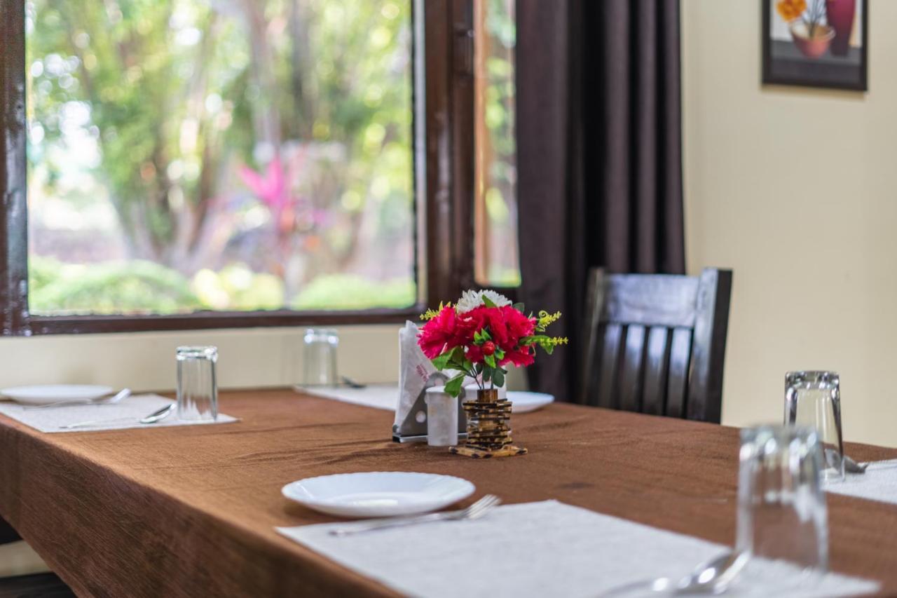 Narmada Hills Resort Godarpura Екстериор снимка