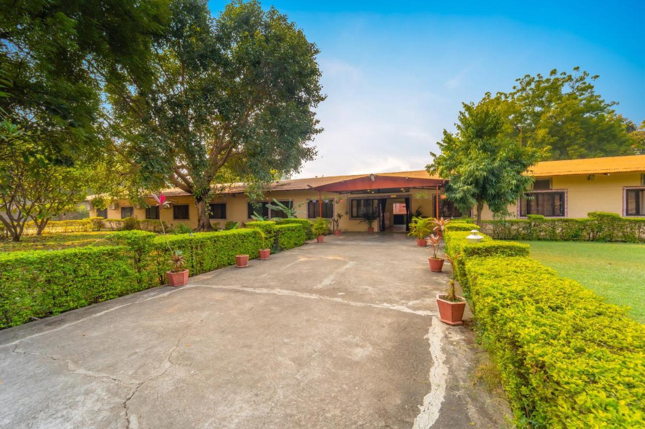 Narmada Hills Resort Godarpura Екстериор снимка
