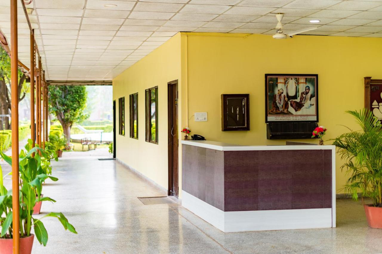 Narmada Hills Resort Omkareshwar Екстериор снимка