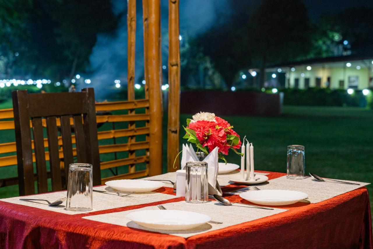 Narmada Hills Resort Godarpura Екстериор снимка