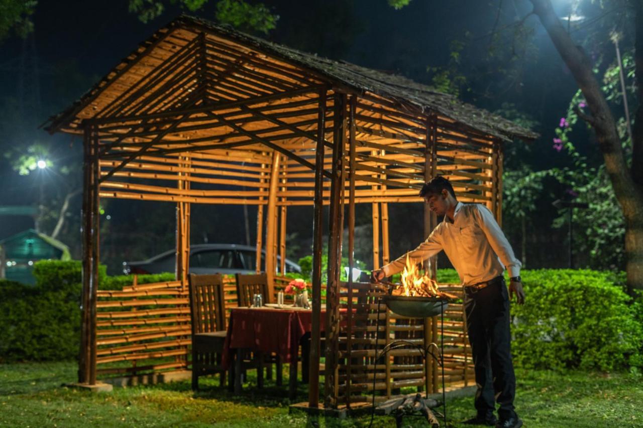 Narmada Hills Resort Godarpura Екстериор снимка